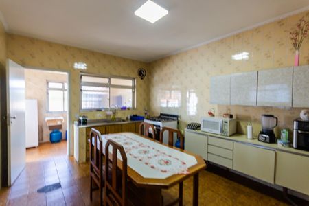 Casa à venda com 150m², 3 quartos e 1 vaga Casa à venda com 150m², 3 quartos e 1 vagaCozinha