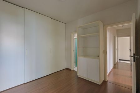 Apartamento à venda com 102m², 3 quartos e 2 vagasQuarto 3 - Suíte
