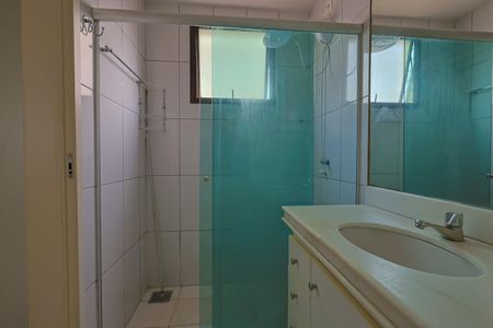 Apartamento à venda com 102m², 3 quartos e 2 vagasBanheiro da Suíte