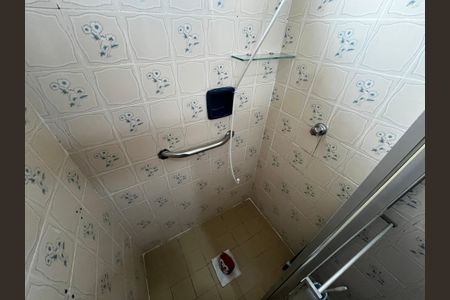 Casa à venda com 104m², 3 quartos e 2 vagasBanheiro de serviço