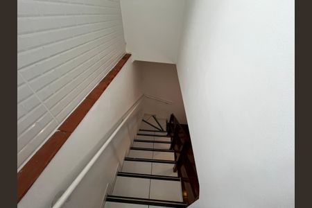 Casa à venda com 104m², 3 quartos e 2 vagasCorredor