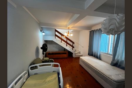 Casa à venda com 104m², 3 quartos e 2 vagasSala