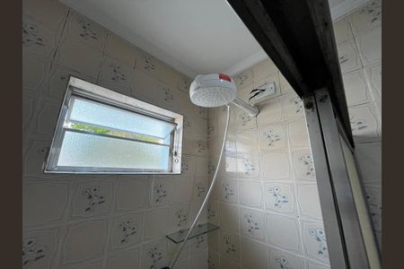 Casa à venda com 104m², 3 quartos e 2 vagasBanheiro de serviço