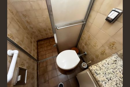 Casa à venda com 104m², 3 quartos e 2 vagasBanheiro Social