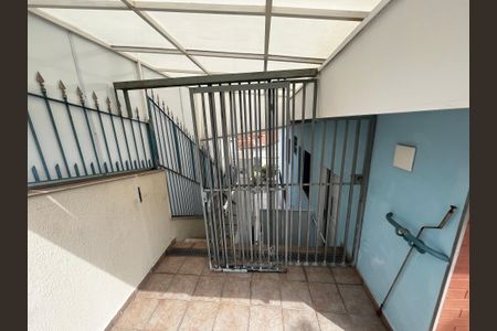 Casa à venda com 104m², 3 quartos e 2 vagasEntrada