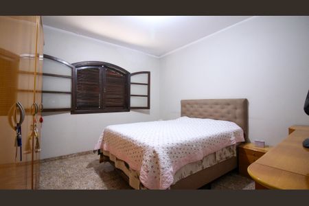 Casa à venda com 219m², 3 quartos e 4 vagas Casa à venda com 219m², 3 quartos e 4 vagasSuíte