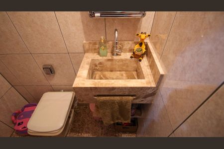 Casa à venda com 219m², 3 quartos e 4 vagas Casa à venda com 219m², 3 quartos e 4 vagasLavabo 1