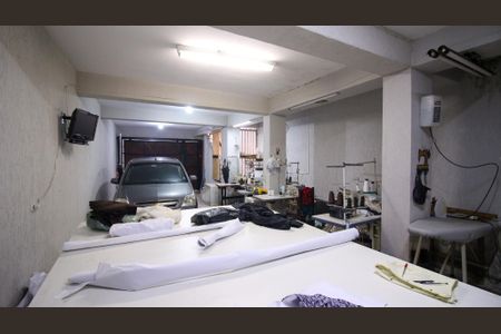 Casa à venda com 219m², 3 quartos e 4 vagas Casa à venda com 219m², 3 quartos e 4 vagasGaragem