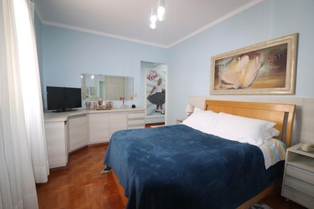 Apartamento à venda com 160m², 3 quartos e 2 vagasSuíte