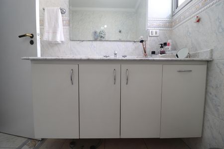 Apartamento à venda com 160m², 3 quartos e 2 vagasBanheiro da Suíte