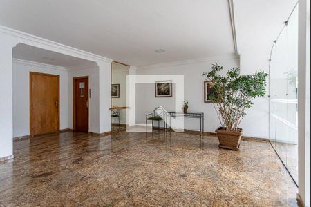 Apartamento à venda com 160m², 3 quartos e 2 vagas Apartamento à venda com 160m², 3 quartos e 2 vagasHall de entrada