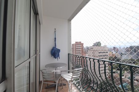 Apartamento à venda com 160m², 3 quartos e 2 vagasVaranda Sala