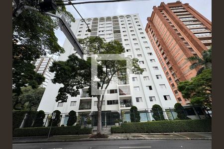 Apartamento à venda com 160m², 3 quartos e 2 vagas Apartamento à venda com 160m², 3 quartos e 2 vagasFachada