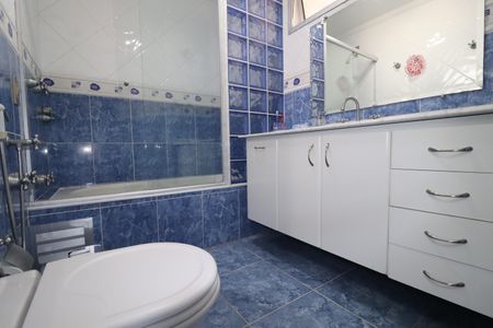 Apartamento à venda com 160m², 3 quartos e 2 vagasBanheiro 2