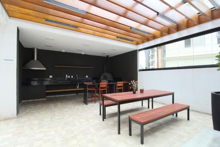 Apartamento à venda com 48m², 2 quartos e 1 vaga Apartamento à venda com 48m², 2 quartos e 1 vagaÁrea comum - Churrasqueira