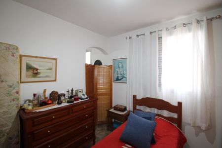 Apartamento à venda com 100m², 3 quartos e 2 vagasQuarto 2