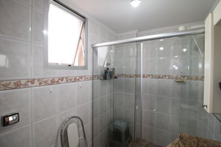 Apartamento à venda com 100m², 3 quartos e 2 vagasBanheiro do Quarto 1