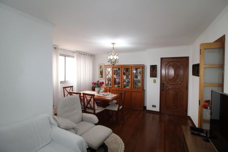 Apartamento à venda com 100m², 3 quartos e 2 vagasSala