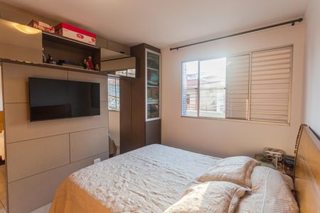 Apartamento à venda com 165m², 3 quartos e 3 vagas Apartamento à venda com 165m², 3 quartos e 3 vagasSuíte