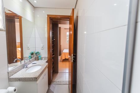 Apartamento à venda com 165m², 3 quartos e 3 vagas Apartamento à venda com 165m², 3 quartos e 3 vagasBanheiro da Suíte