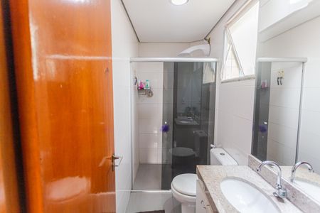 Apartamento à venda com 165m², 3 quartos e 3 vagas Apartamento à venda com 165m², 3 quartos e 3 vagasBanheiro da Suíte