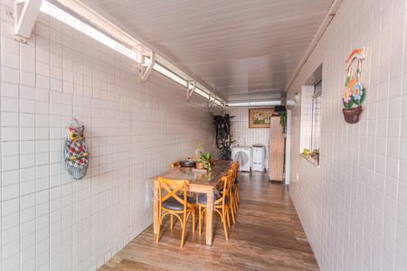 Apartamento à venda com 165m², 3 quartos e 3 vagas Apartamento à venda com 165m², 3 quartos e 3 vagasÁrea de Serviço