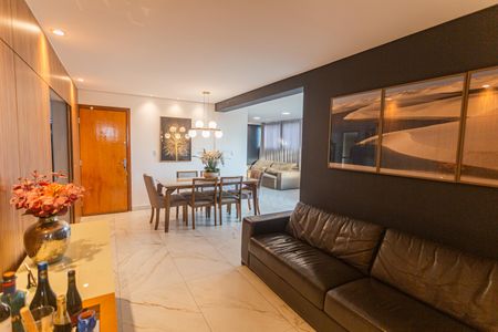 Apartamento à venda com 165m², 3 quartos e 3 vagas Apartamento à venda com 165m², 3 quartos e 3 vagasSala 2