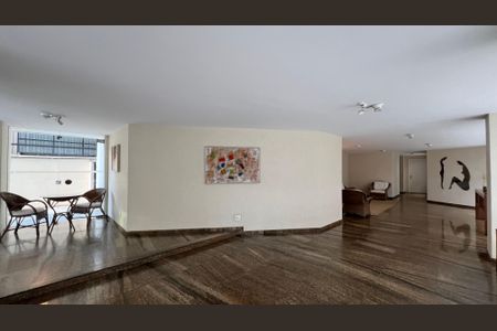 Apartamento à venda com 161m², 4 quartos e 1 vaga Apartamento à venda com 161m², 4 quartos e 1 vagaHall de Entrada