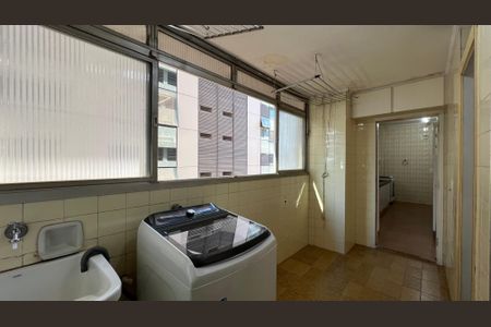 Apartamento à venda com 161m², 4 quartos e 1 vaga Apartamento à venda com 161m², 4 quartos e 1 vagaÁrea de Serviço