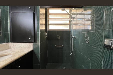 Apartamento à venda com 161m², 4 quartos e 1 vaga Apartamento à venda com 161m², 4 quartos e 1 vagaBanheiro Social