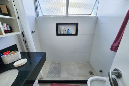 Apartamento à venda com 100m², 3 quartos e 1 vaga Apartamento à venda com 100m², 3 quartos e 1 vagaBanheiro Social