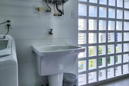 Apartamento à venda com 100m², 3 quartos e 1 vaga Apartamento à venda com 100m², 3 quartos e 1 vagaÁrea de serviço