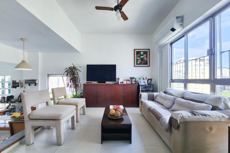 Apartamento à venda com 100m², 3 quartos e 1 vaga Apartamento à venda com 100m², 3 quartos e 1 vagaSala