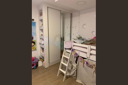 Casa à venda com 3 quartos, 180m² em Jardim Andrea Demarchi, São Bernardo do Campo