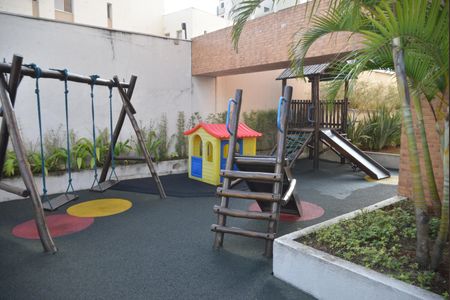 Apartamento à venda com 90m², 3 quartos e 2 vagasÁrea comum - Playground