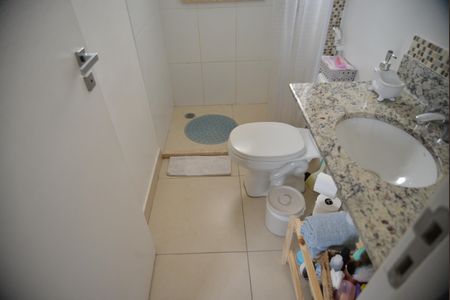 Apartamento à venda com 90m², 3 quartos e 2 vagasBanheiro da Suíte