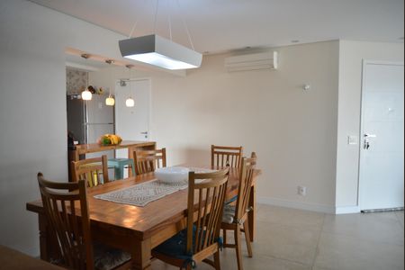 Apartamento à venda com 90m², 3 quartos e 2 vagasSala