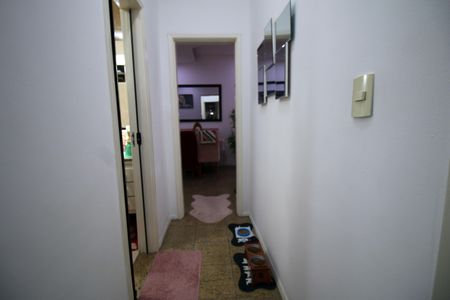 Apartamento para alugar com 68m², 2 quartos e 1 vagaCorredor