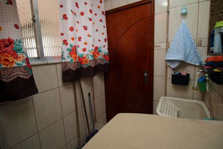 Apartamento para alugar com 68m², 2 quartos e 1 vagaÁrea de Serviço