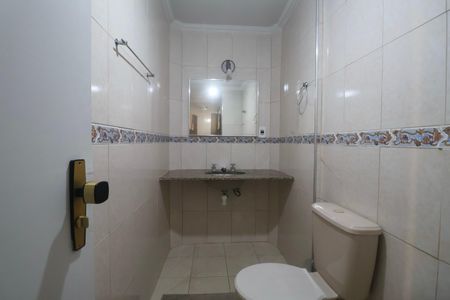 Apartamento para alugar com 100m², 3 quartos e 1 vaga Apartamento para alugar com 100m², 3 quartos e 1 vagaBanheiro da Suíte 2