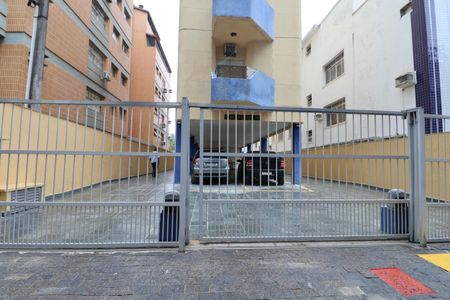 Apartamento para alugar com 100m², 3 quartos e 1 vaga Apartamento para alugar com 100m², 3 quartos e 1 vagaFachada