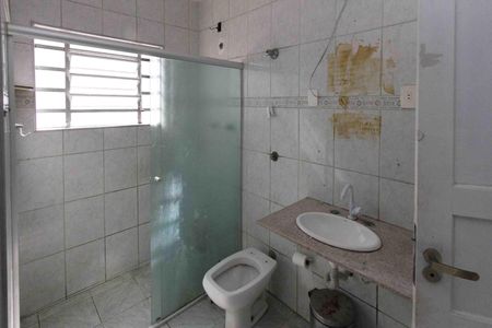 Casa à venda com 153m², 2 quartos e 2 vagasBanheiro