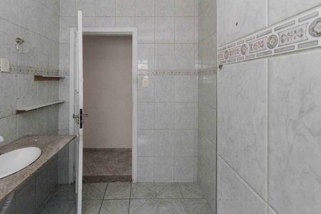 Casa à venda com 153m², 2 quartos e 2 vagasBanheiro