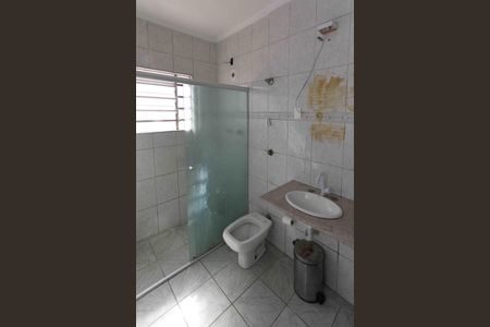 Casa à venda com 153m², 2 quartos e 2 vagasBanheiro