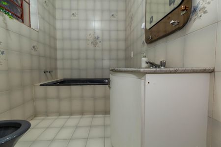 Casa à venda com 647m², 7 quartos e 4 vagas Casa à venda com 647m², 7 quartos e 4 vagasBanheiro