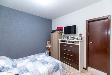 Casa à venda com 647m², 7 quartos e 4 vagas Casa à venda com 647m², 7 quartos e 4 vagasQuarto 1