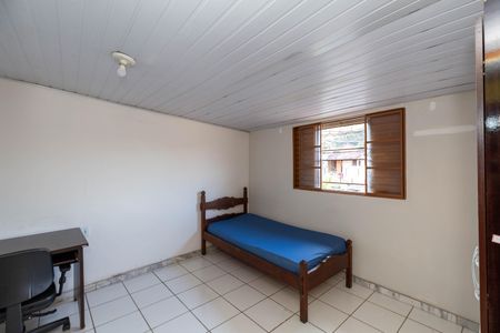 Casa à venda com 647m², 7 quartos e 4 vagas Casa à venda com 647m², 7 quartos e 4 vagasQuarto 7