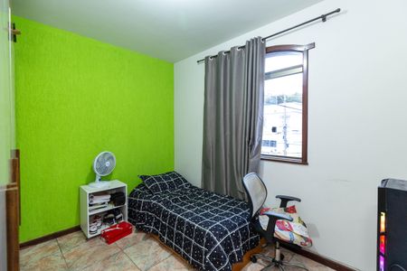 Casa à venda com 647m², 7 quartos e 4 vagas Casa à venda com 647m², 7 quartos e 4 vagasQuarto 2