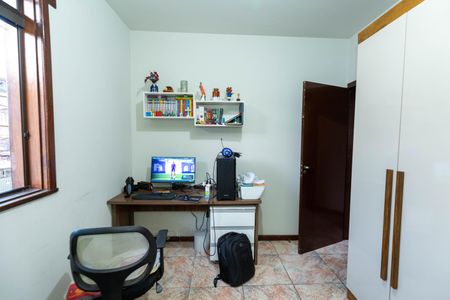 Casa à venda com 647m², 7 quartos e 4 vagas Casa à venda com 647m², 7 quartos e 4 vagasQuarto 2