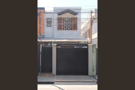 Casa à venda com 75m², 2 quartos e 1 vagaFachada
